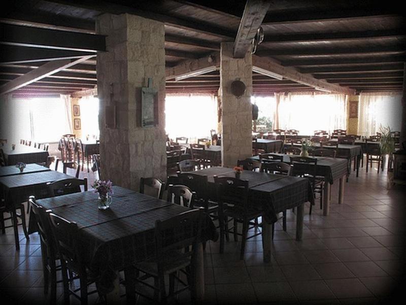 Hotel Turismo Rurale Montitundu Portisco Exterior foto